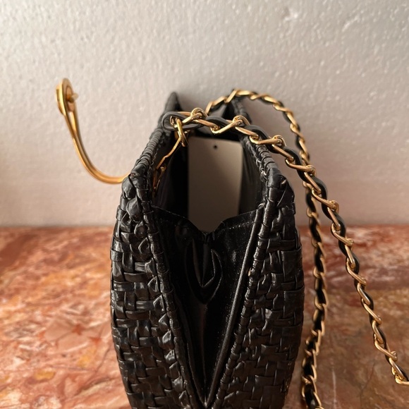 Vintage 60s purse , Black Lacquered Woven Wicker, Shoulder Bag - Picture 11 of 12